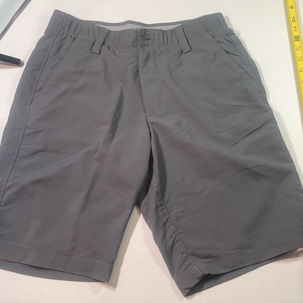 Under Armour Shorts Mens 32 Grey 10" Inseam Loose Heatgear Performance Golf